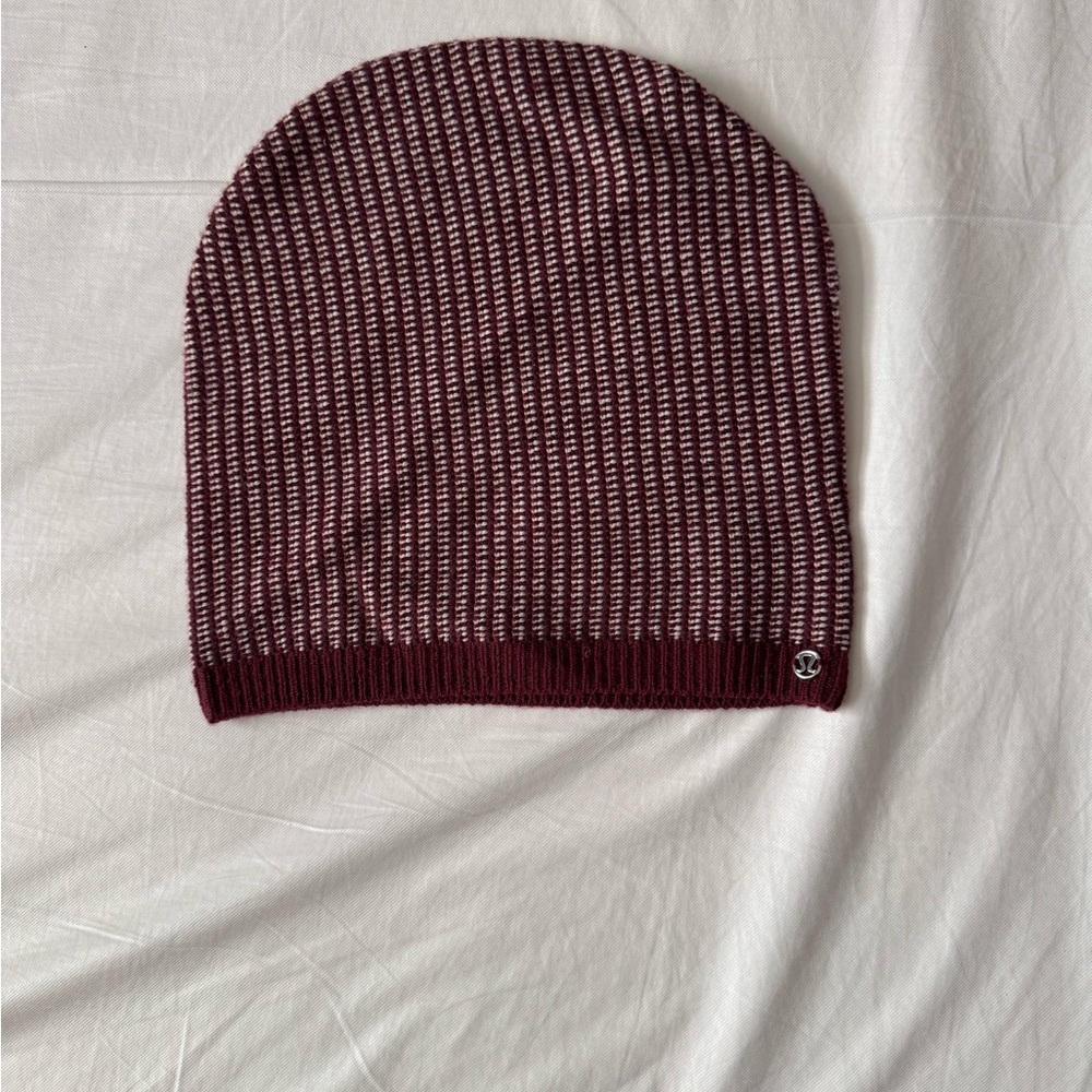 Lululemon Merino Wool Beanie Hat Red White Knit Winter Cap One Size Unisex
